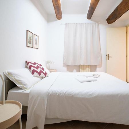 Apartamento Cavour La Citta Vecchia Génova Exterior foto